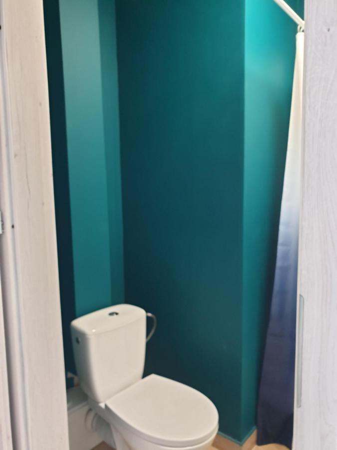 Unit Warsaw Room In Hostel Solec50 By Metro Station Centrum Kopernika Elektrownia Powisle Stadion Narodowy Bagian luar foto
