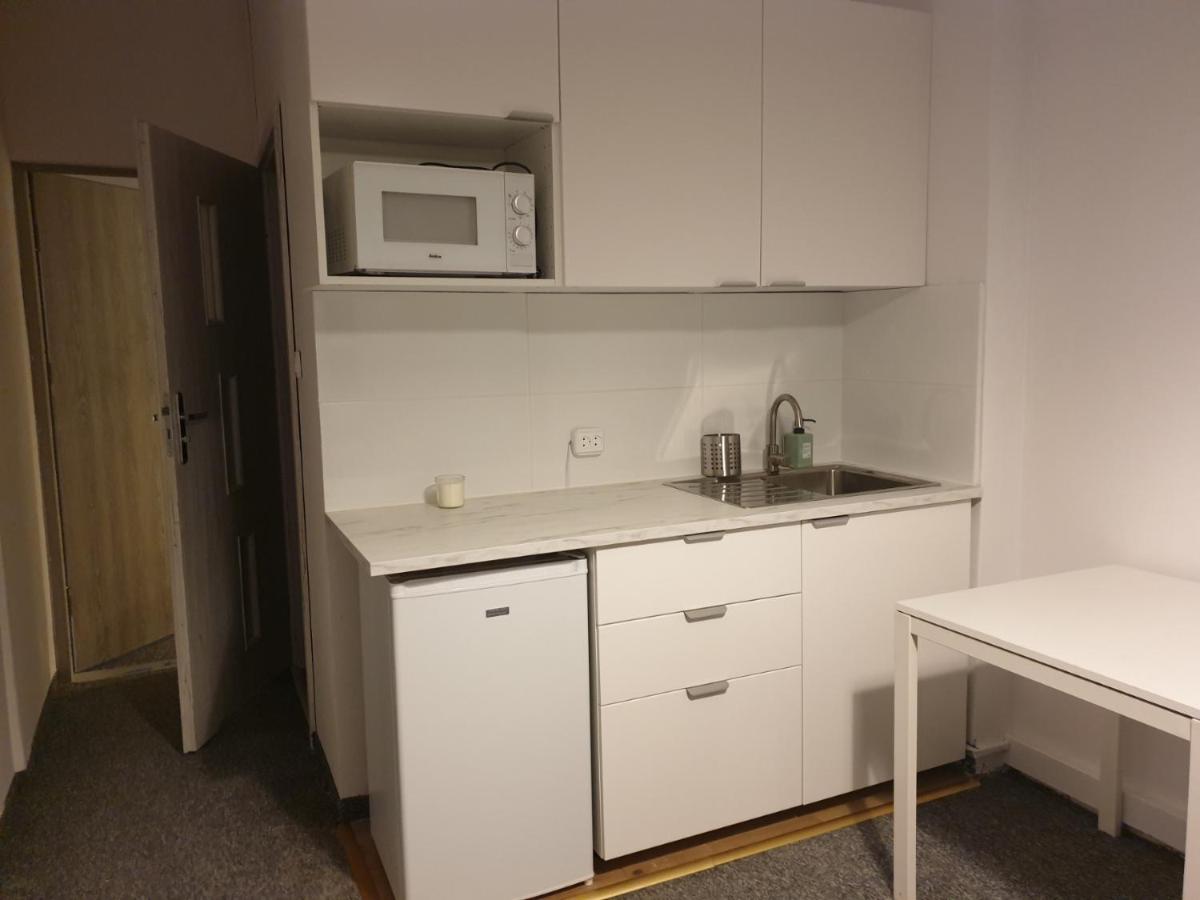 Unit Warsaw Room In Hostel Solec50 By Metro Station Centrum Kopernika Elektrownia Powisle Stadion Narodowy Bagian luar foto